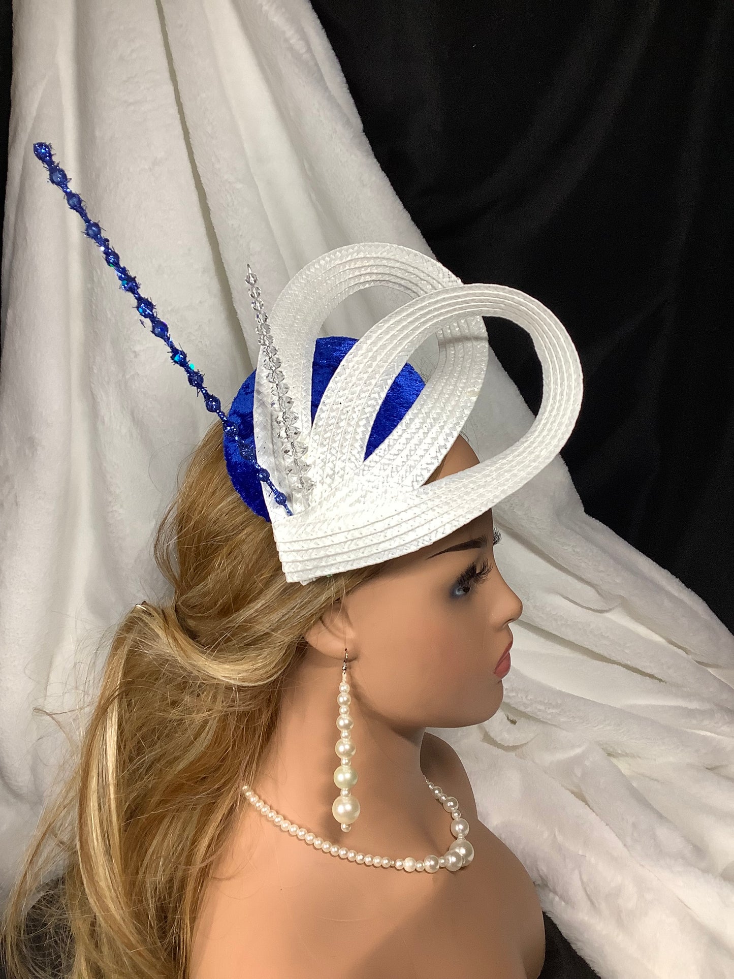 Royal Glitz Fascinator in White & Blue
