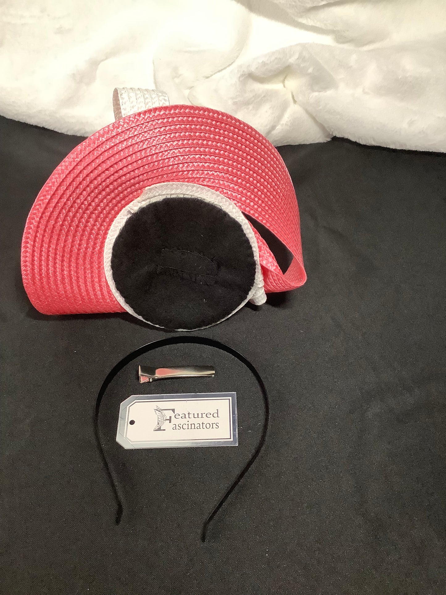 "Ak Trey 2025" – Modern Grace Fascinator