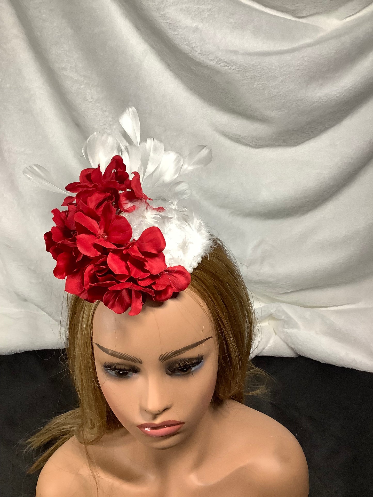 "Heart in Hand 2025" – Love’s Embrace Fascinator