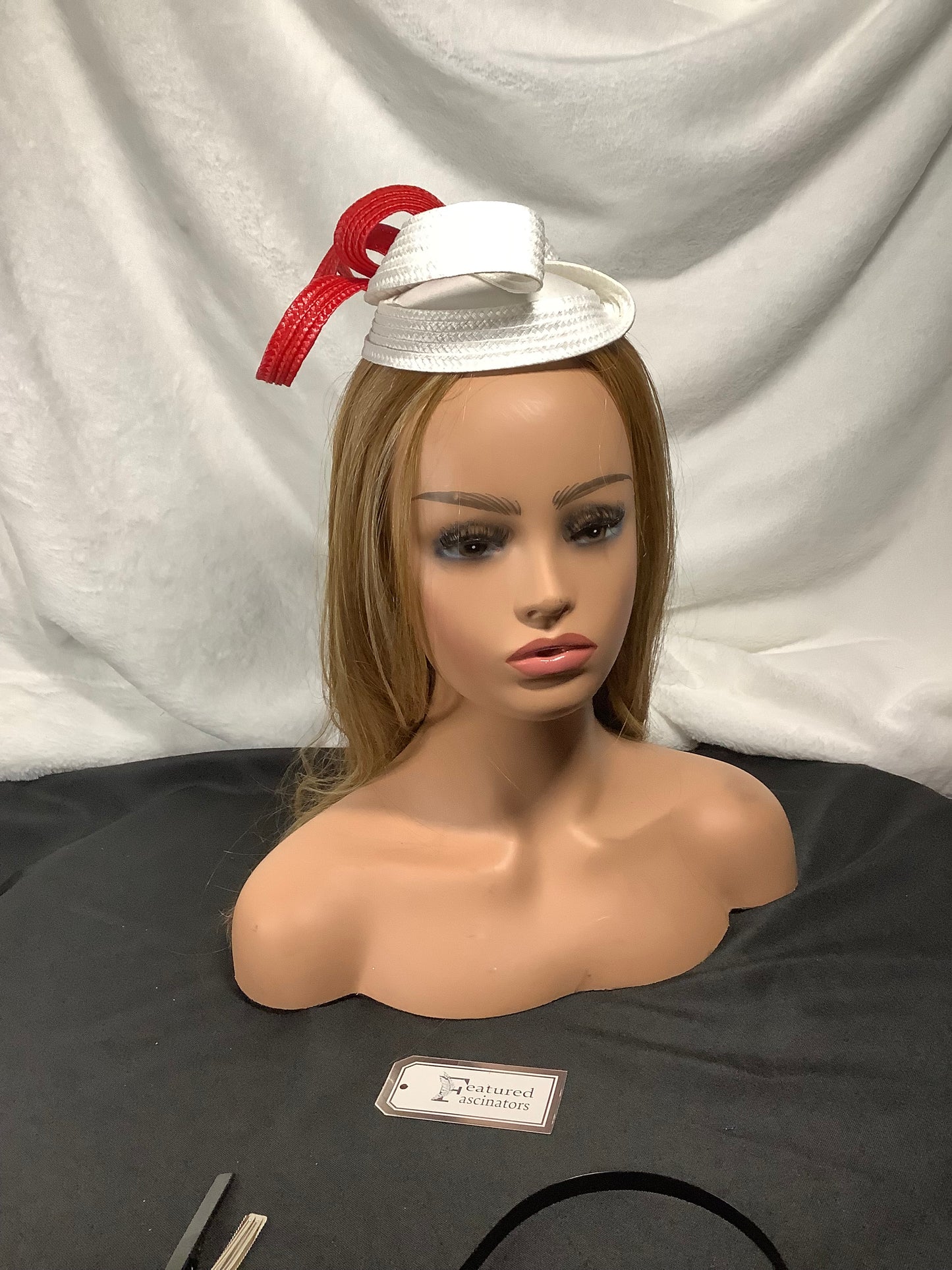 "Ribbon Twist 2025" – Crimson Edge Fascinator