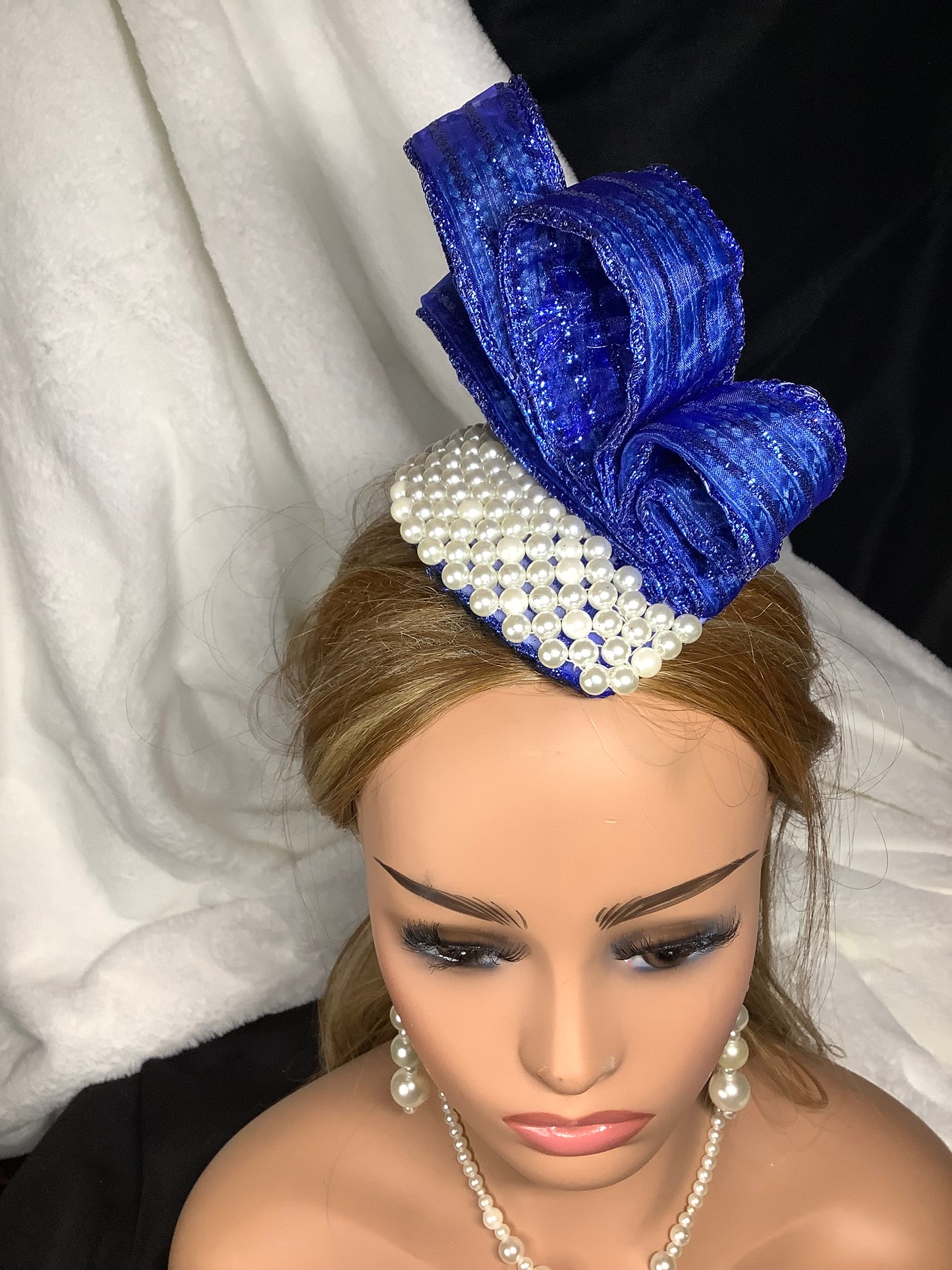 "Blue Royale 2025" – Pearl Crest Fascinator