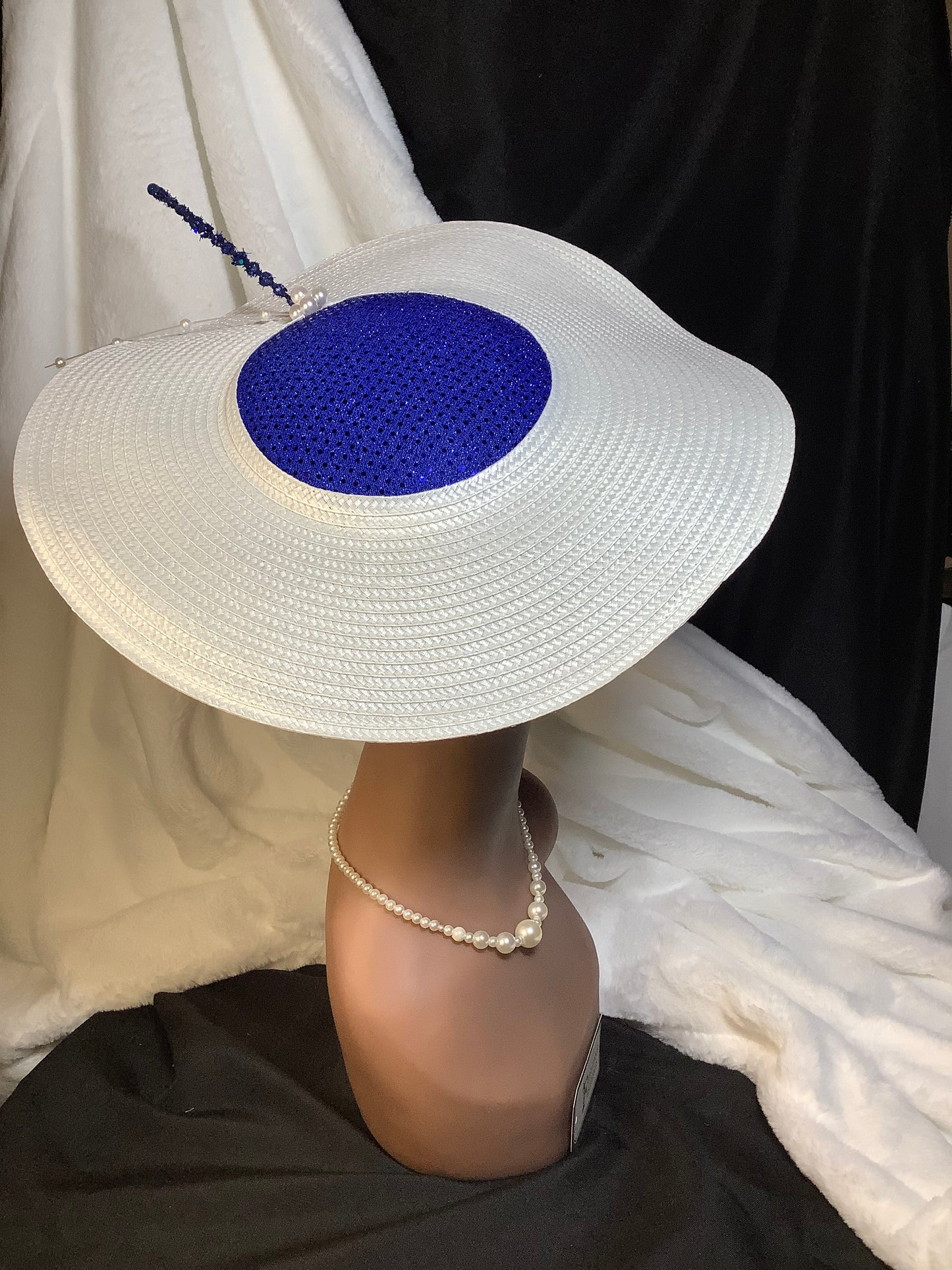 “Sapphire Spotlight - 2025” Oversized Brim Fascinator