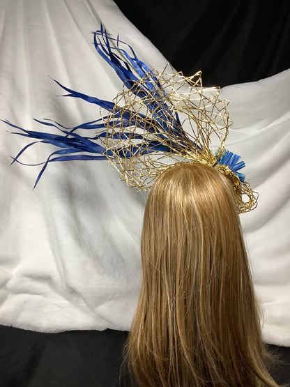 Golden Lattice Crown Godess
