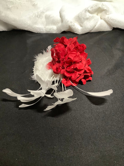 "Heart in Hand 2025" – Love’s Embrace Fascinator