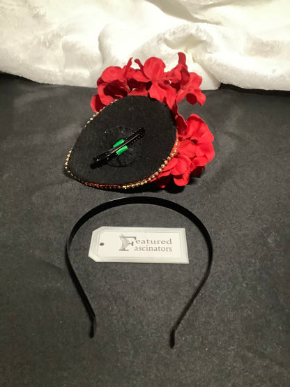 "Heart in Hand 2025" – Love’s Embrace Fascinator